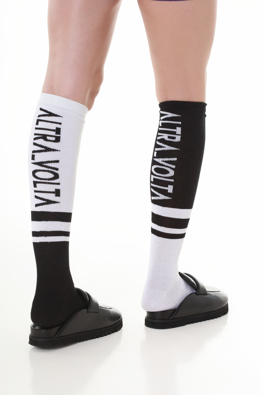 White & Black Signature Socks