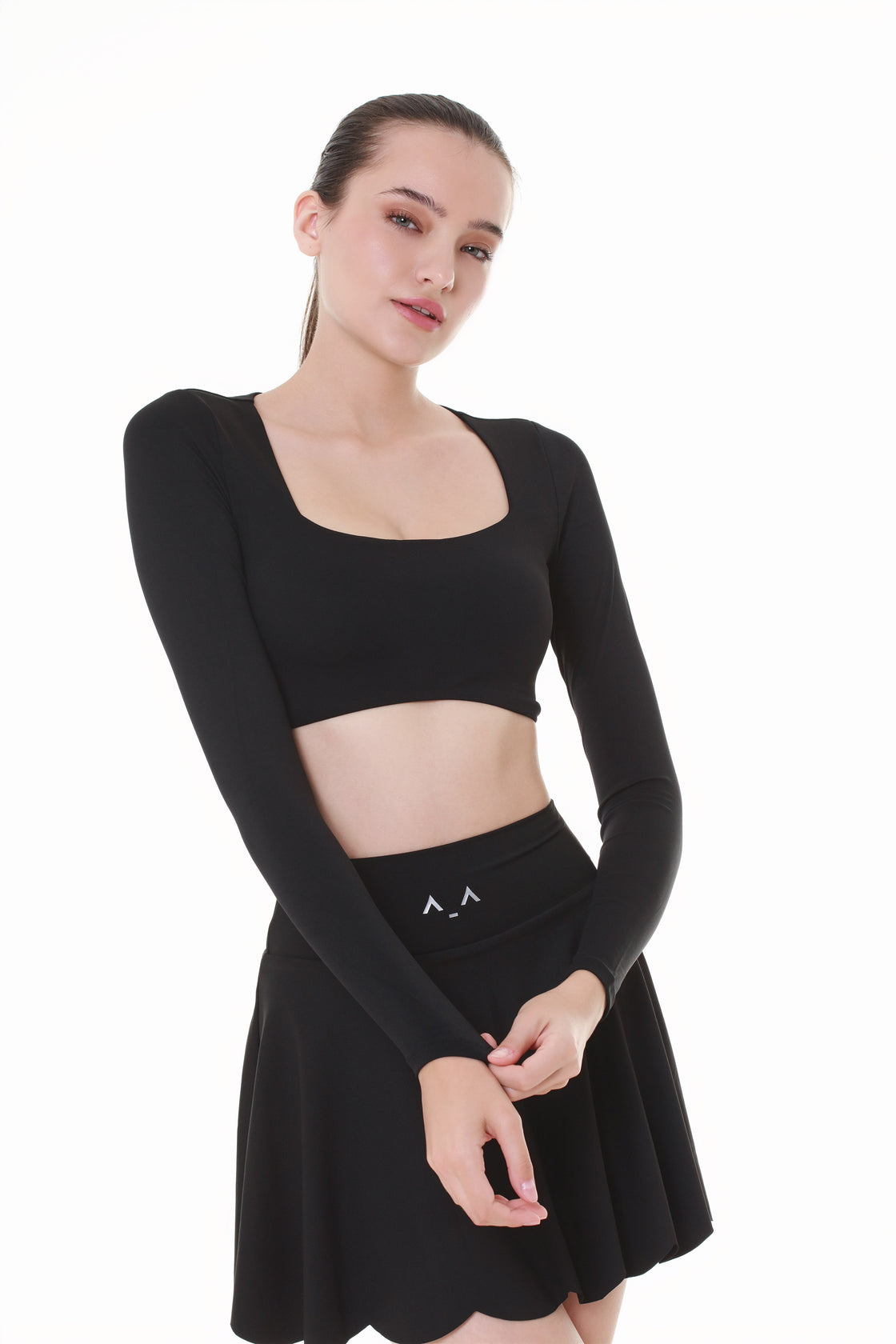 Onyx Essential Crop Top 